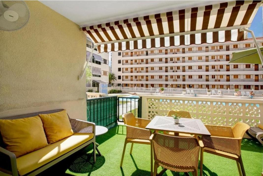 Fayser 108 Beachfront With Direct Pool Access From Terrace Apartment